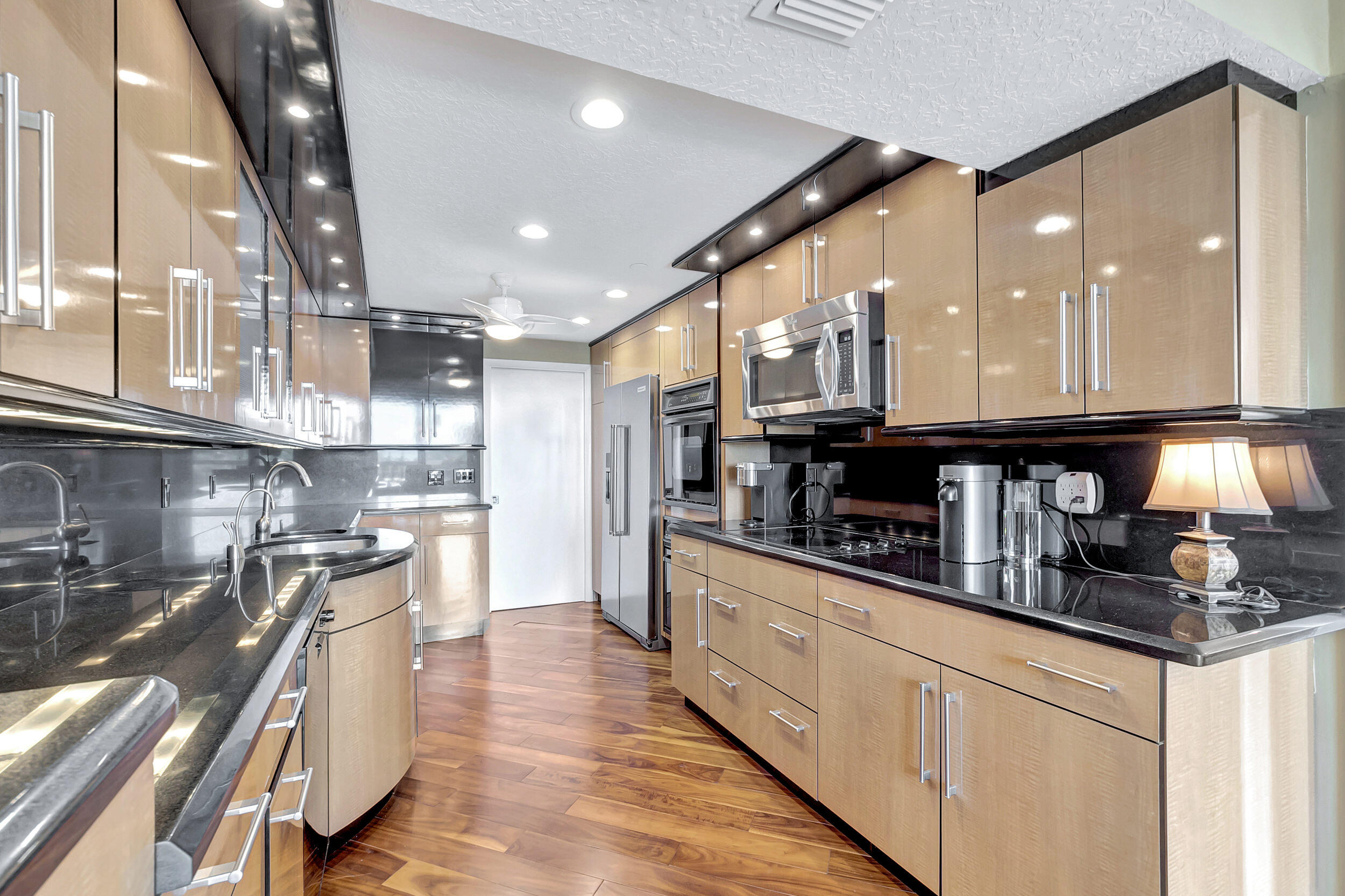 901 East Camino Real, Unit 5C Boca Raton, FL 33432 - Photo 19 of 68 KITCHEN