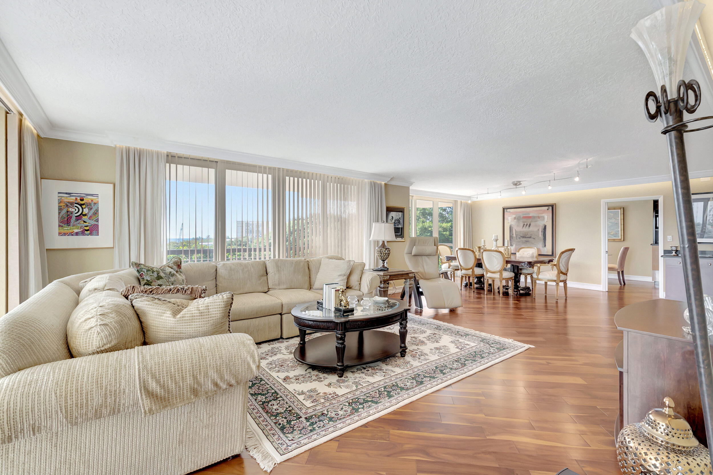 901 East Camino Real, Unit 5C Boca Raton, FL 33432 - Photo 26 of 68 LIVING ROOM