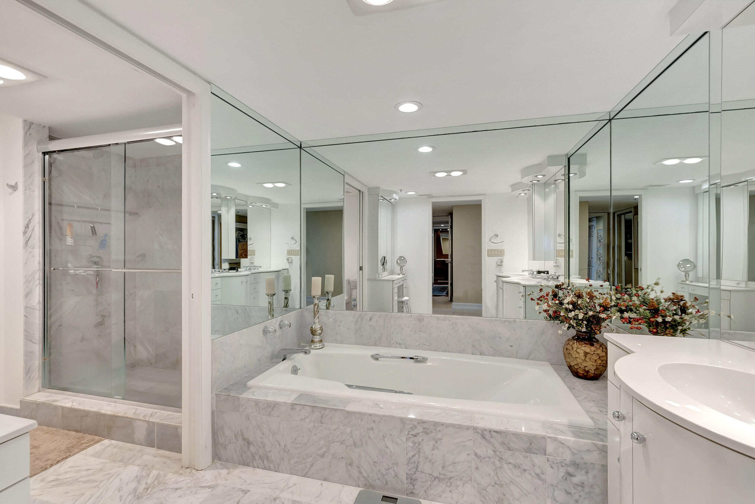 901 East Camino Real, Unit 5C Boca Raton, FL 33432 - Photo 37 of 68 MAIN BATHROOM