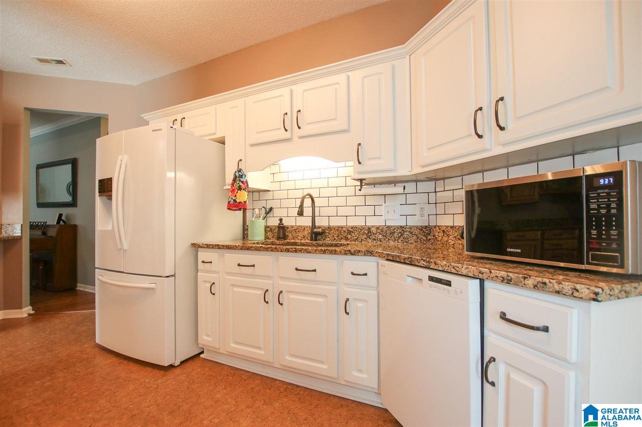 8524 Covington Way Leeds, AL 35094 - Photo 14 of 35