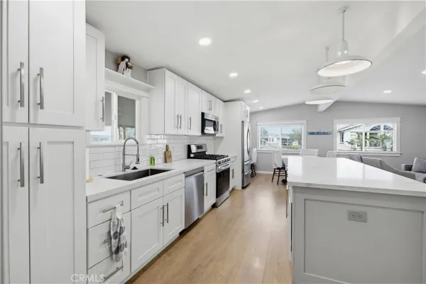 $155,900 | 16222 Monterey Lane, Unit 79, Huntington Beach, CA 92649