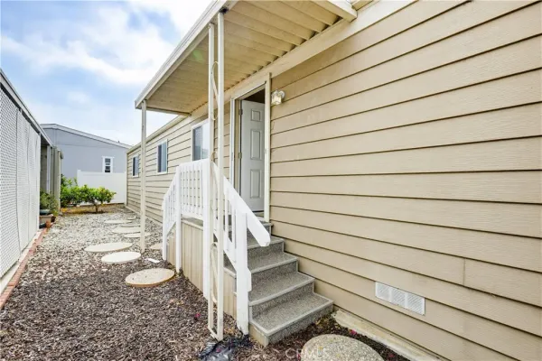 $155,900 | 16222 Monterey Lane, Unit 79, Huntington Beach, CA 92649