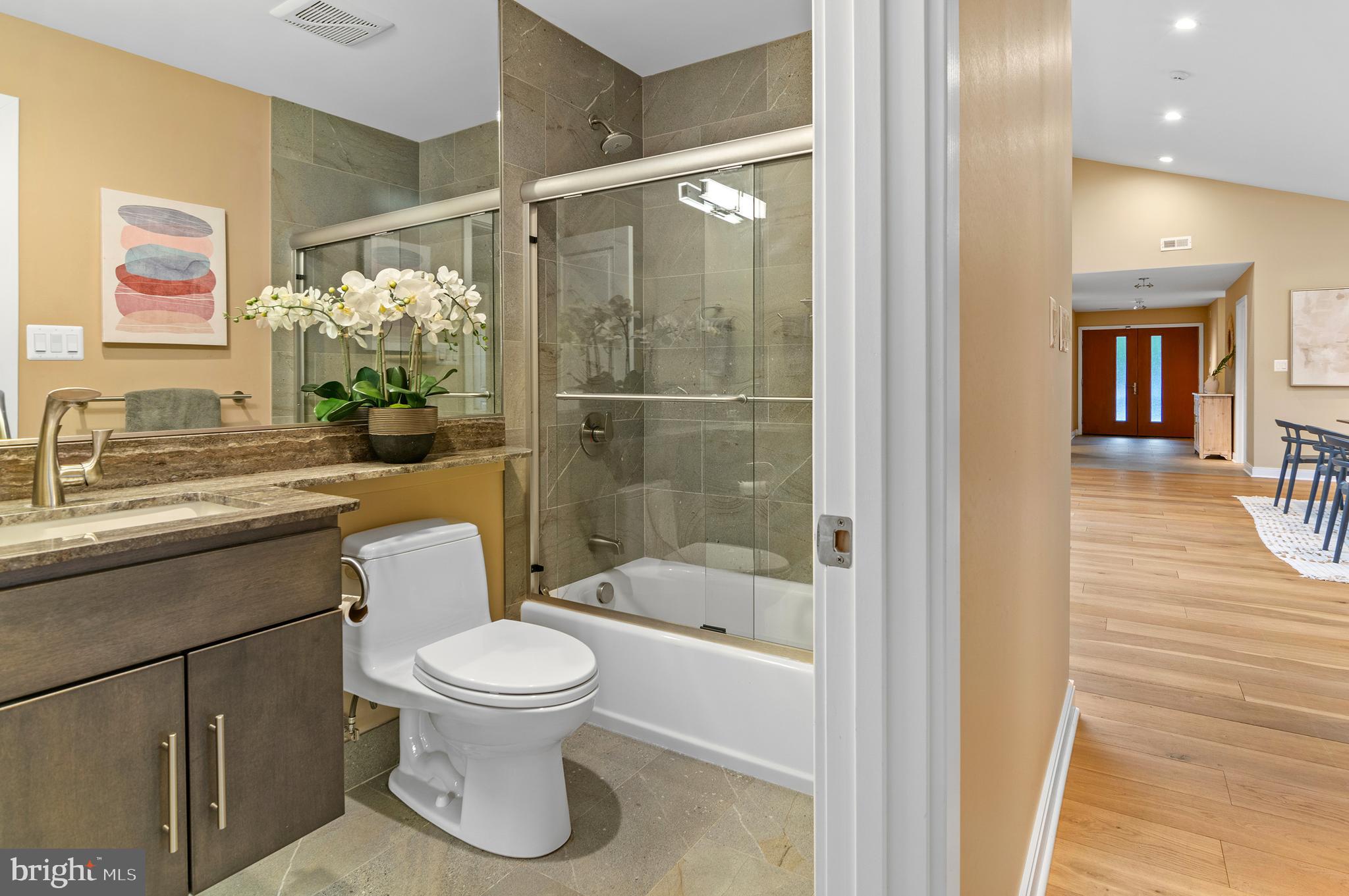 3521 Old Court Road Baltimore, MD 21208 - Photo 29 of 39 a bathroom with a toilet a sink and a bathtub