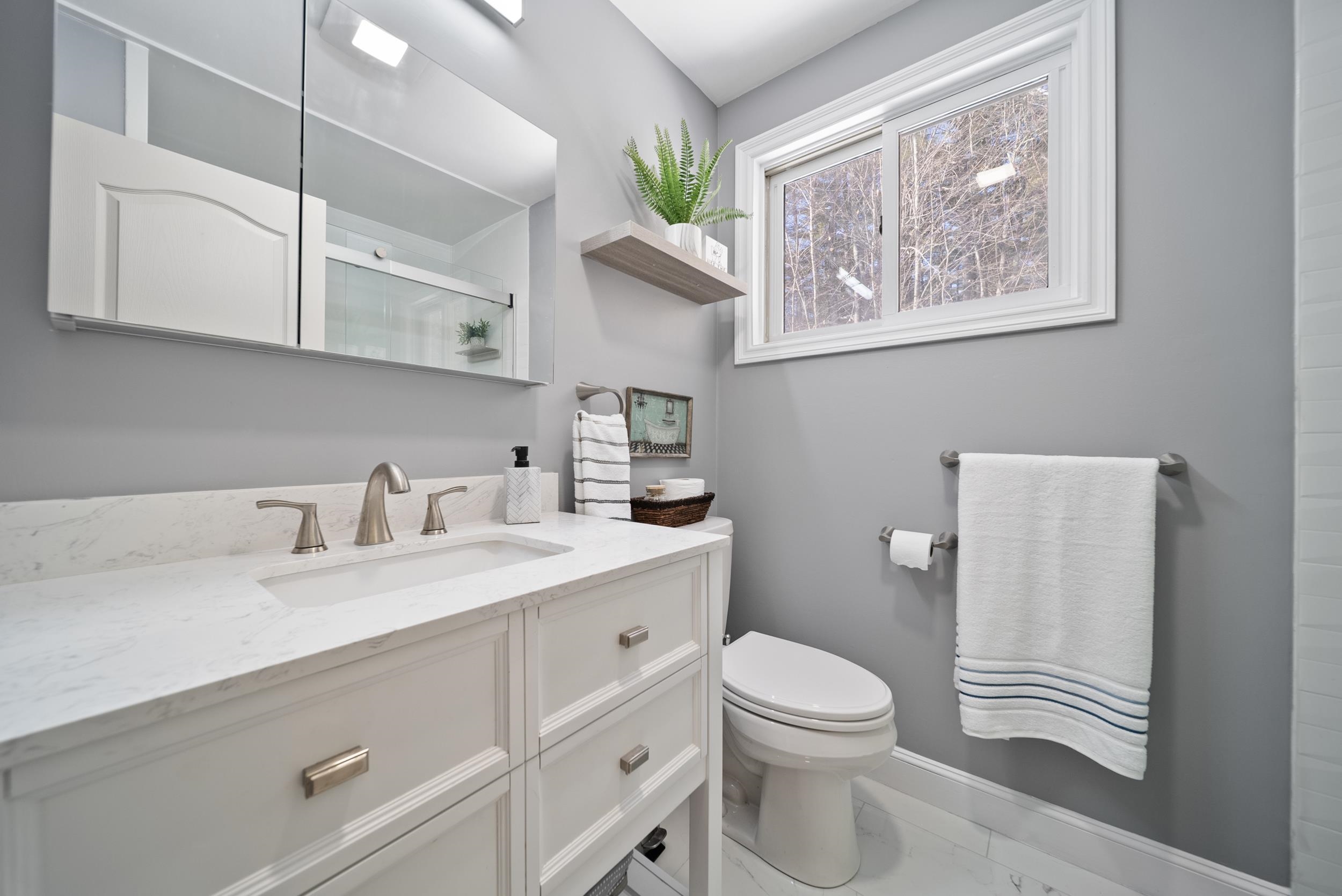 8 Standish Way, Unit 8 Amherst, NH 03031 - Photo 22 of 42