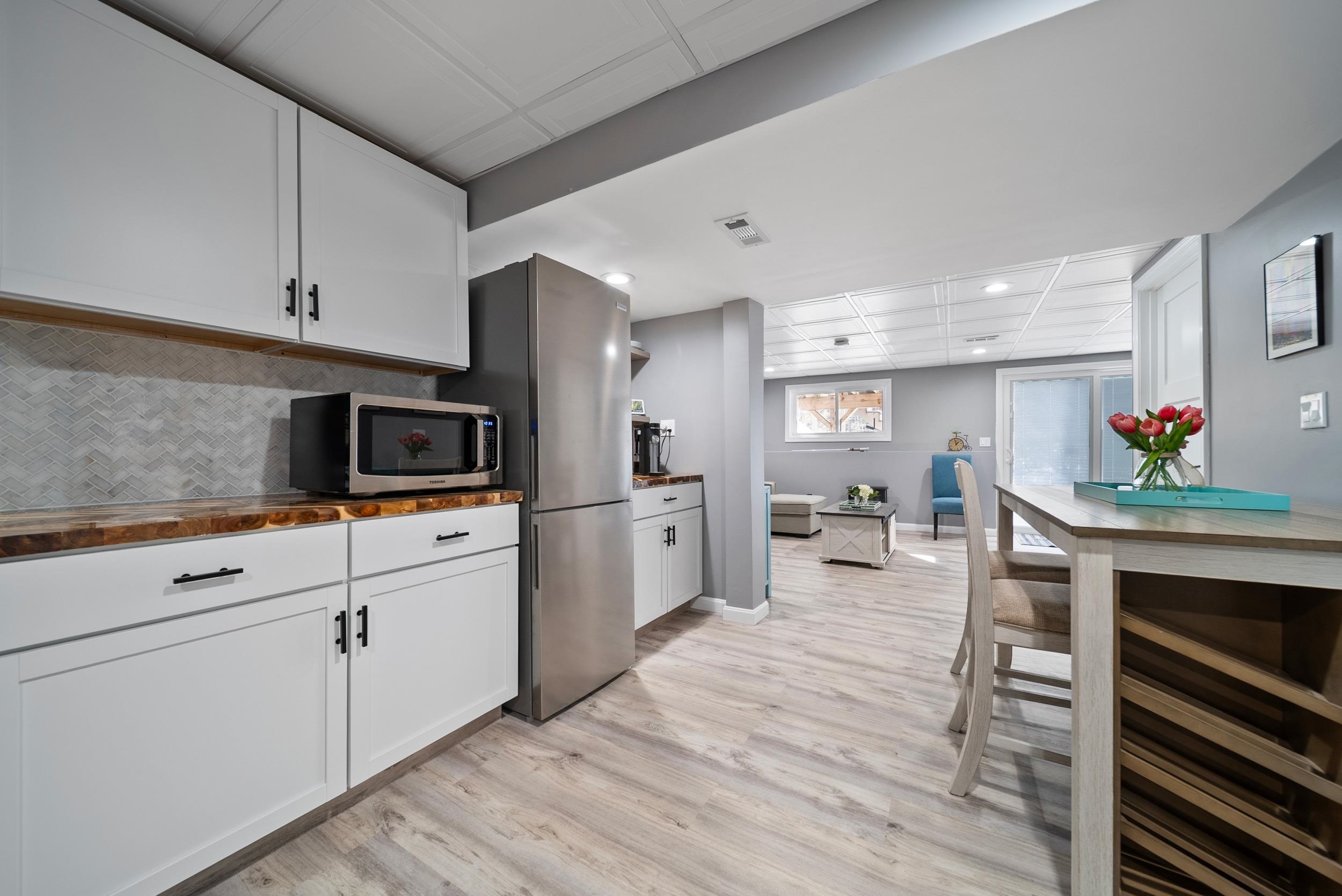 8 Standish Way, Unit 8 Amherst, NH 03031 - Photo 25 of 42