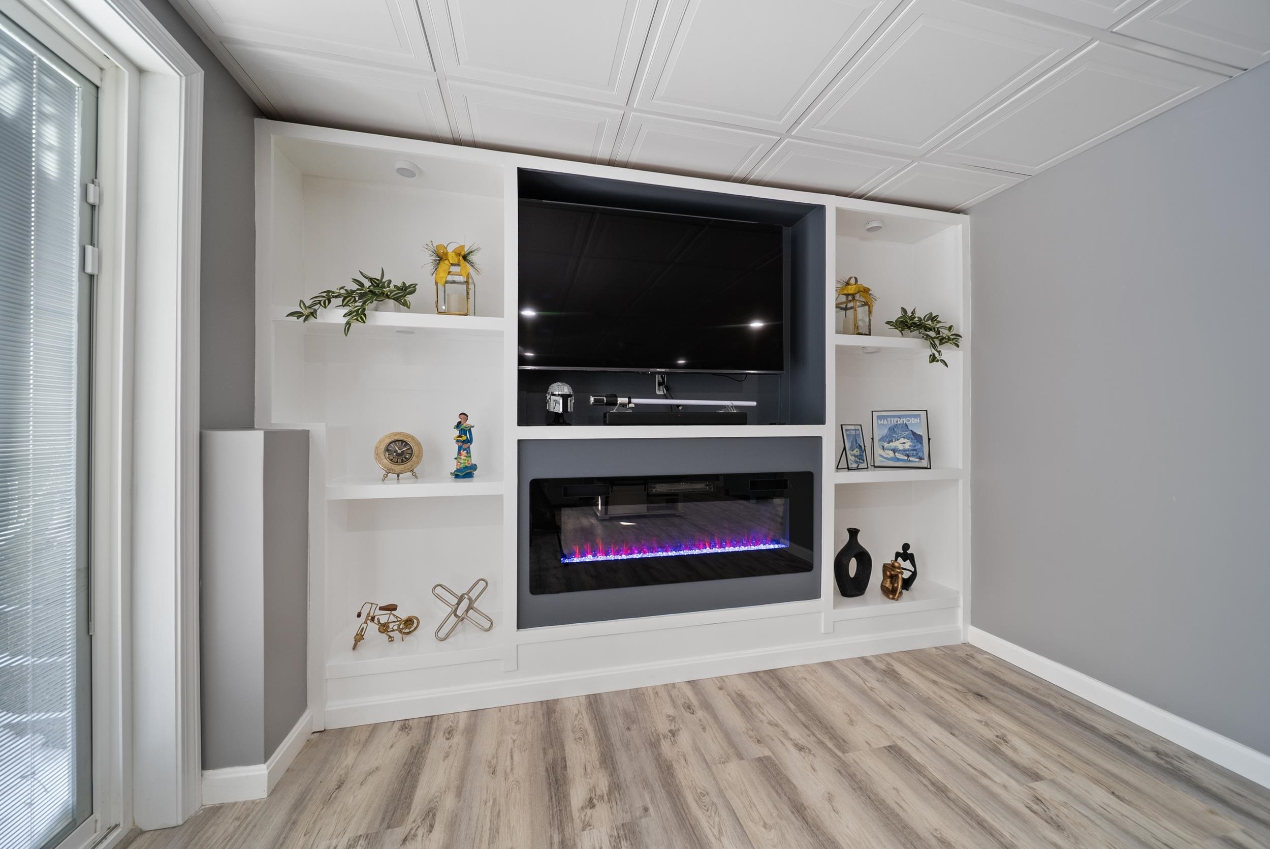 8 Standish Way, Unit 8 Amherst, NH 03031 - Photo 28 of 42