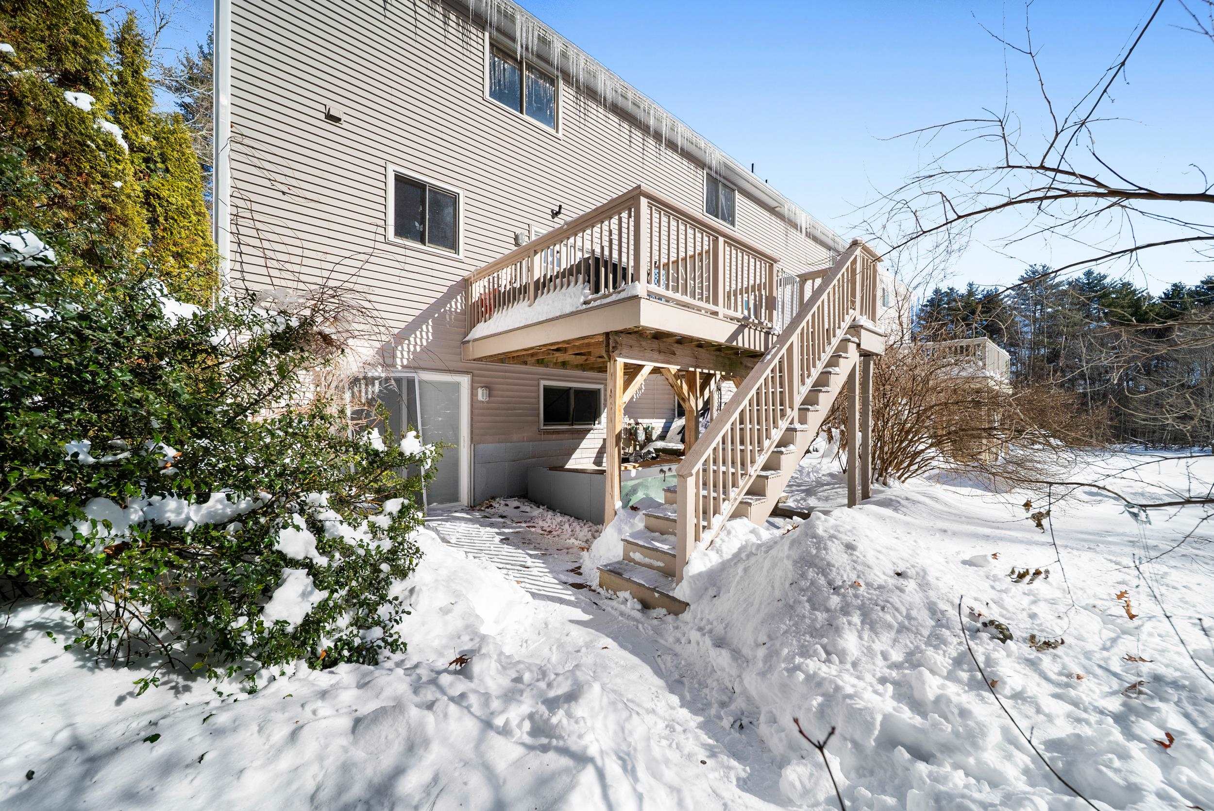 8 Standish Way, Unit 8 Amherst, NH 03031 - Photo 30 of 42