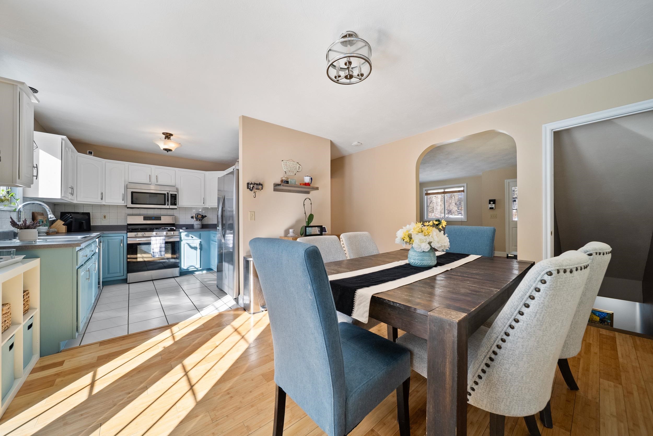 8 Standish Way, Unit 8 Amherst, NH 03031 - Photo 10 of 42