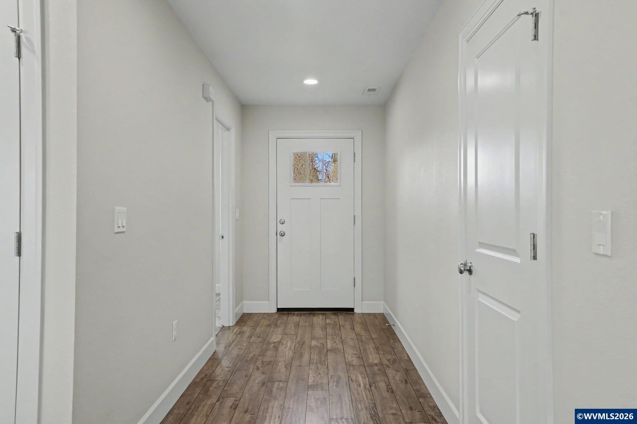7922 5th Street Southeast Turner, OR 97392 - Photo 5 of 38