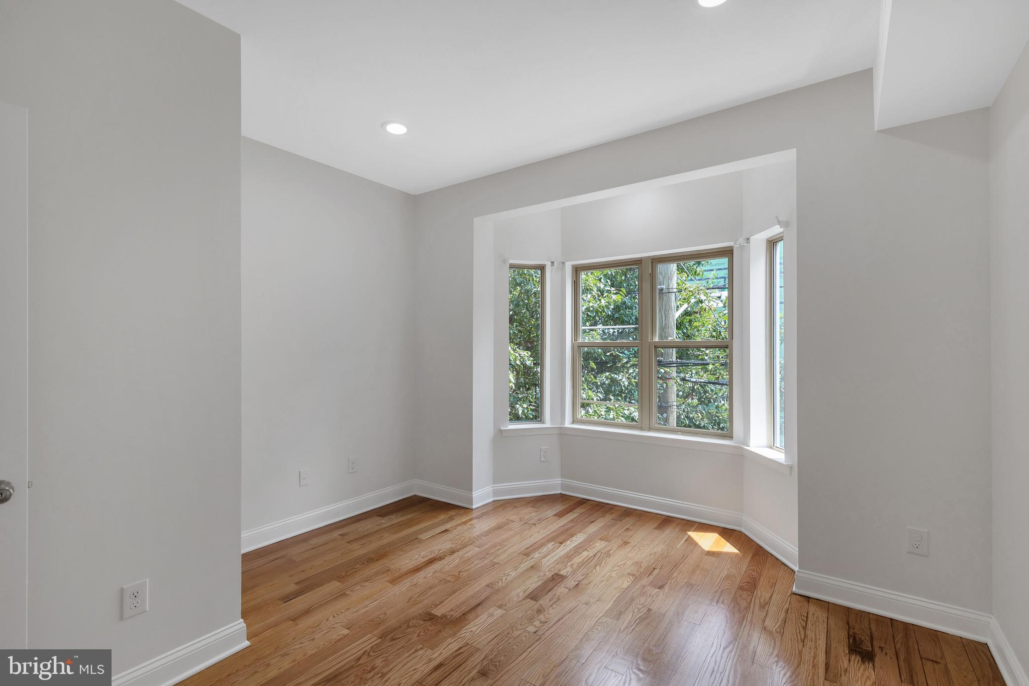 1024 South 22nd Street Philadelphia, PA 19146 - Photo 11 of 42