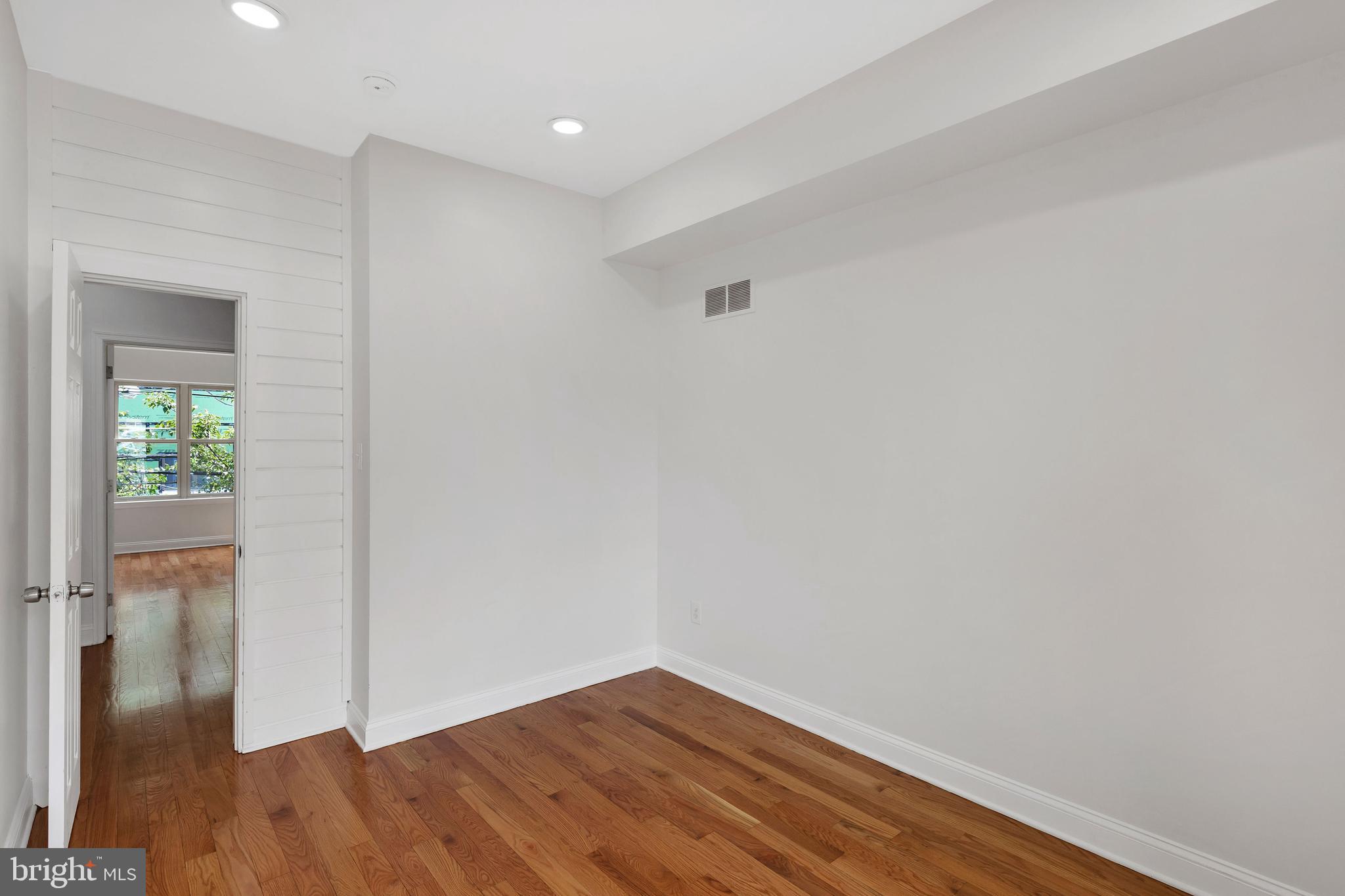 1024 South 22nd Street Philadelphia, PA 19146 - Photo 16 of 42