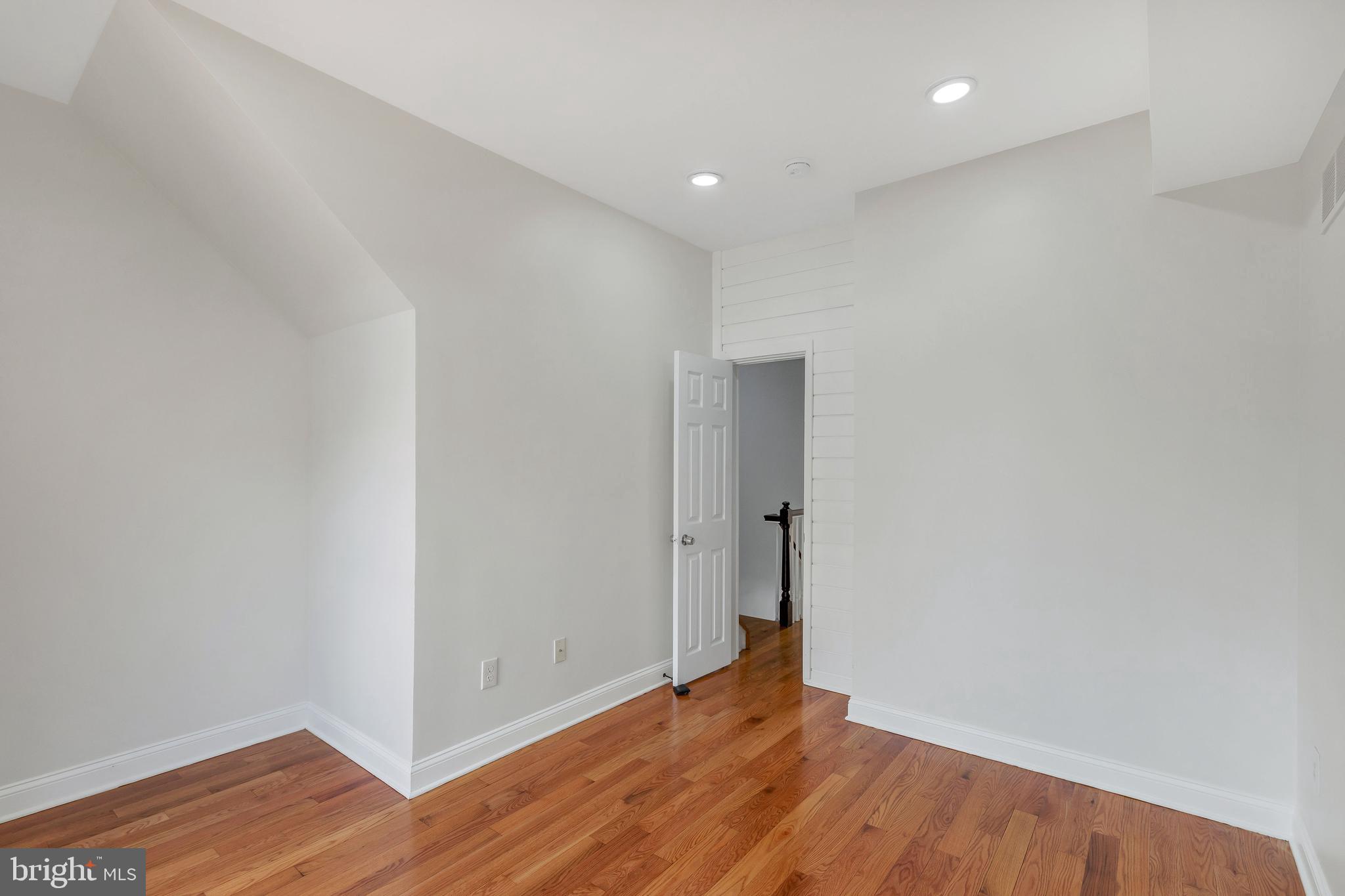 1024 South 22nd Street Philadelphia, PA 19146 - Photo 17 of 42