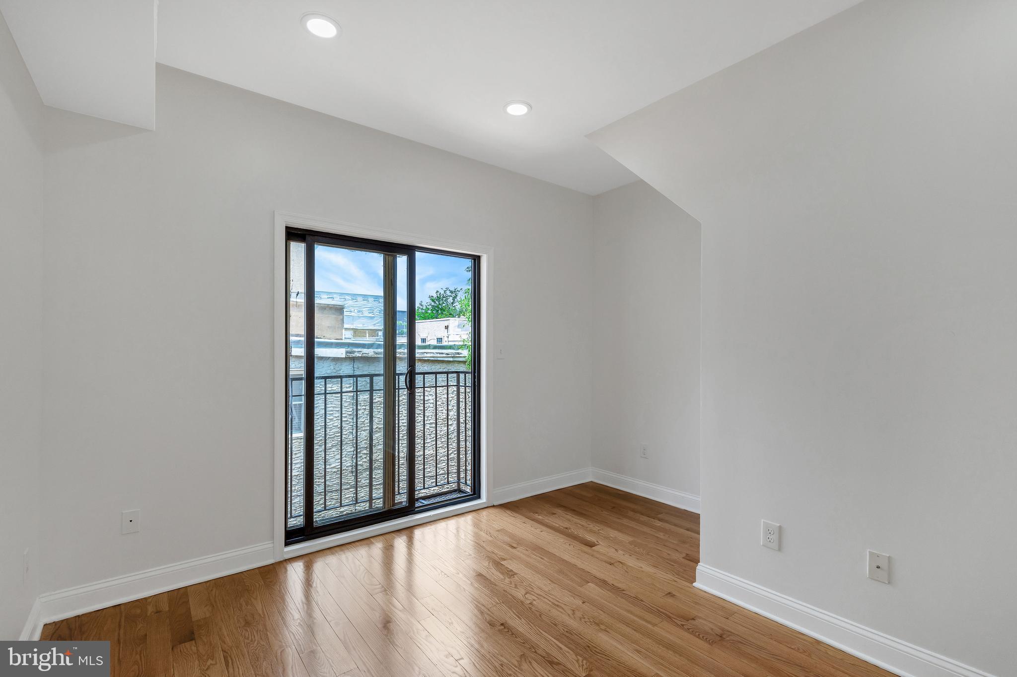 1024 South 22nd Street Philadelphia, PA 19146 - Photo 18 of 42