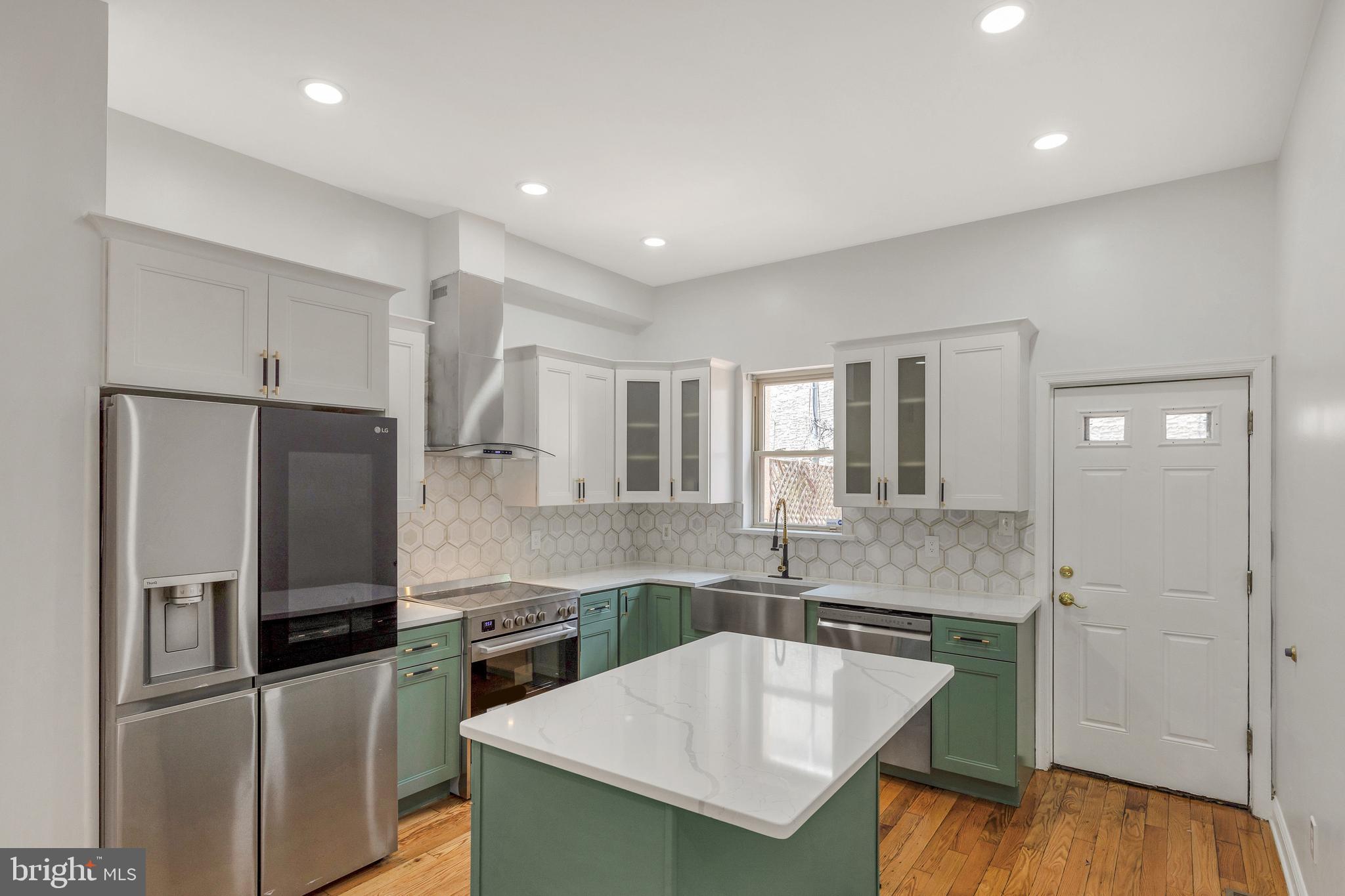 1024 South 22nd Street Philadelphia, PA 19146 - Photo 2 of 42