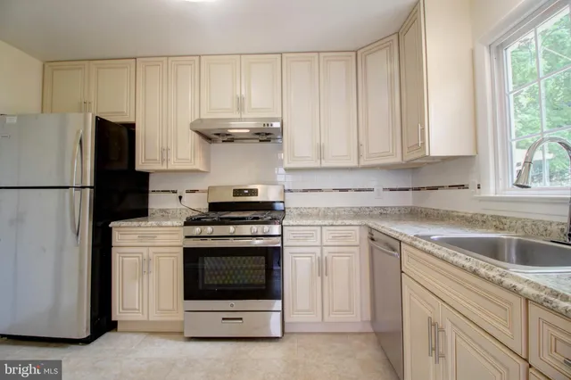 $2,650 | 1307 Taney Avenue, Frederick, MD 21702