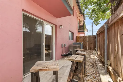 $280,000 | 1422 Collier Street, Unit 103, Austin, TX 78704