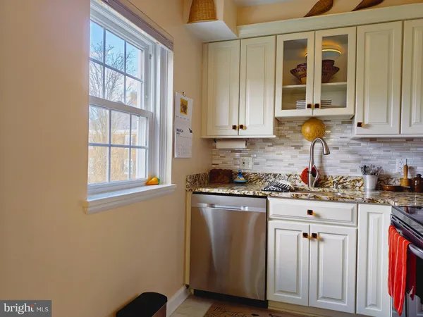 $484,999 | 3432 South Wakefield Street, Unit B1, Arlington, VA 22206