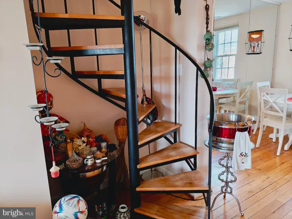 $484,999 | 3432 South Wakefield Street, Unit B1, Arlington, VA 22206