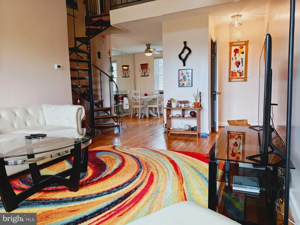 $484,999 | 3432 South Wakefield Street, Unit B1, Arlington, VA 22206