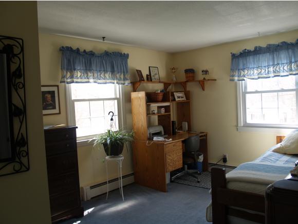 12 Gordon Road Derry, NH 03038 - Photo 10 of 18