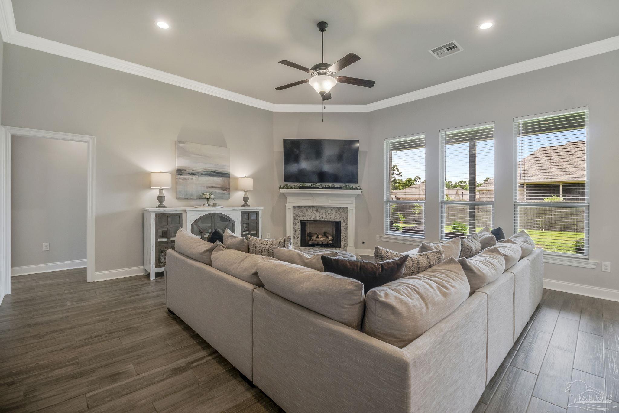 2133 Eagles Rdg Cove Cantonment, FL 32533 - Photo 8 of 49