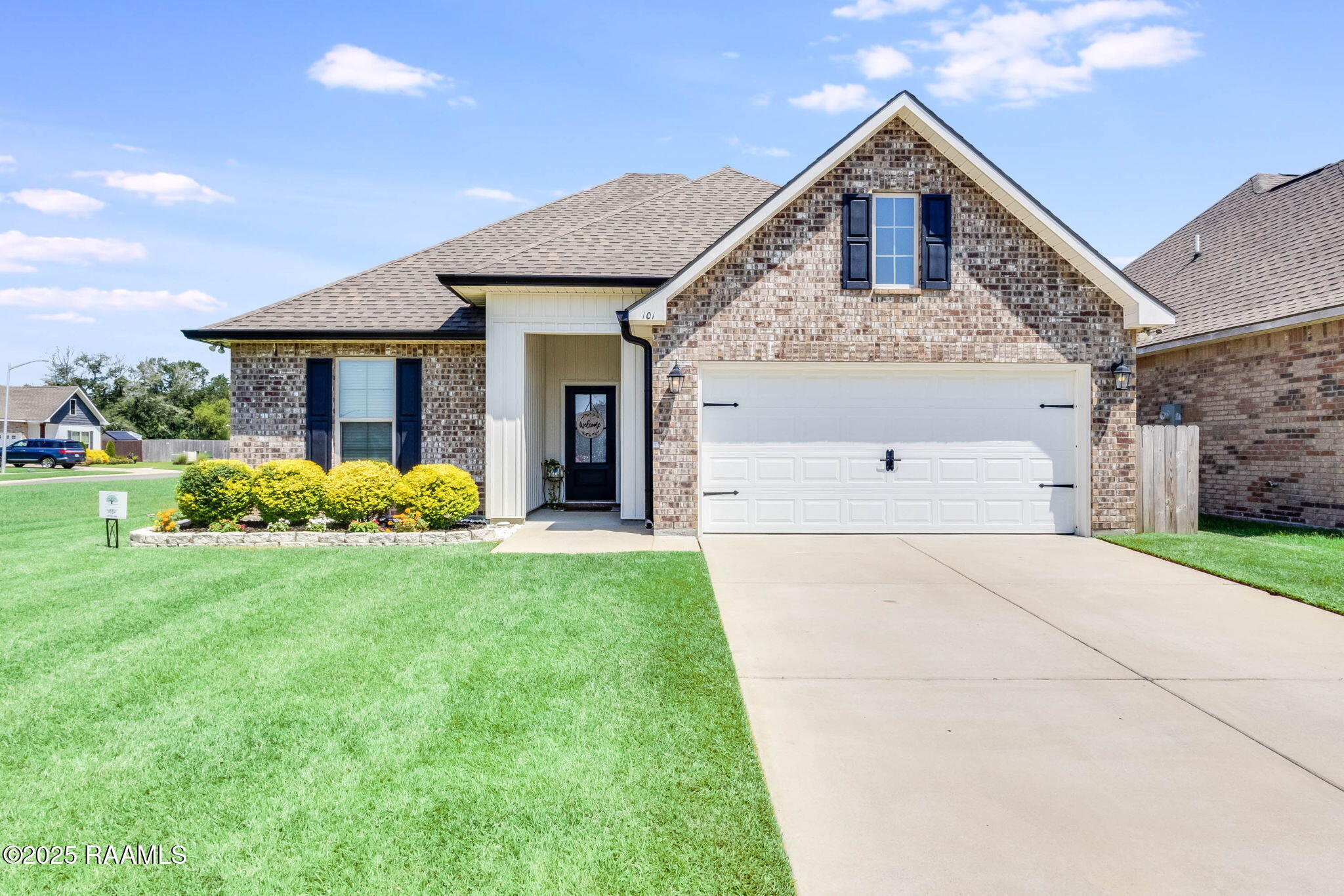 1-web-or-mls-101 Murphy Lane-23