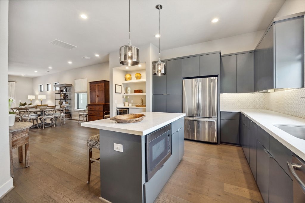 4211 Allen Street Houston, TX 77007 - Photo 9 of 27