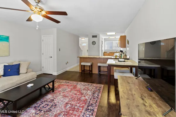 $169,500 | 1664 Beach Boulevard, Unit 92, Biloxi, MS 39531