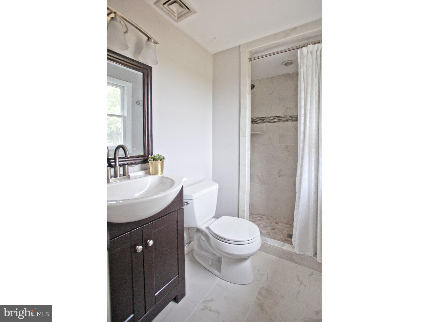 722 Ridgeview Drive Telford, PA 18969 - Photo 14 of 18