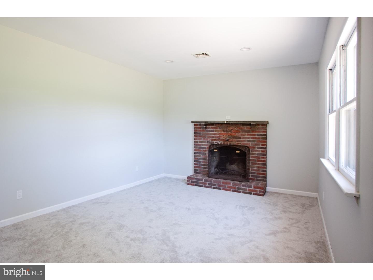 722 Ridgeview Drive Telford, PA 18969 - Photo 7 of 18