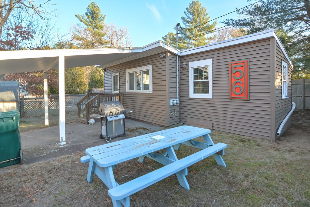 56 South Shore Road Holbrook, MA 02343 - Photo 3 of 24