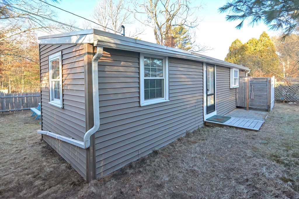 56 South Shore Road Holbrook, MA 02343 - Photo 5 of 24