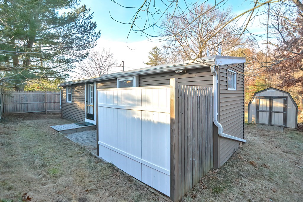 56 South Shore Road Holbrook, MA 02343 - Photo 6 of 24