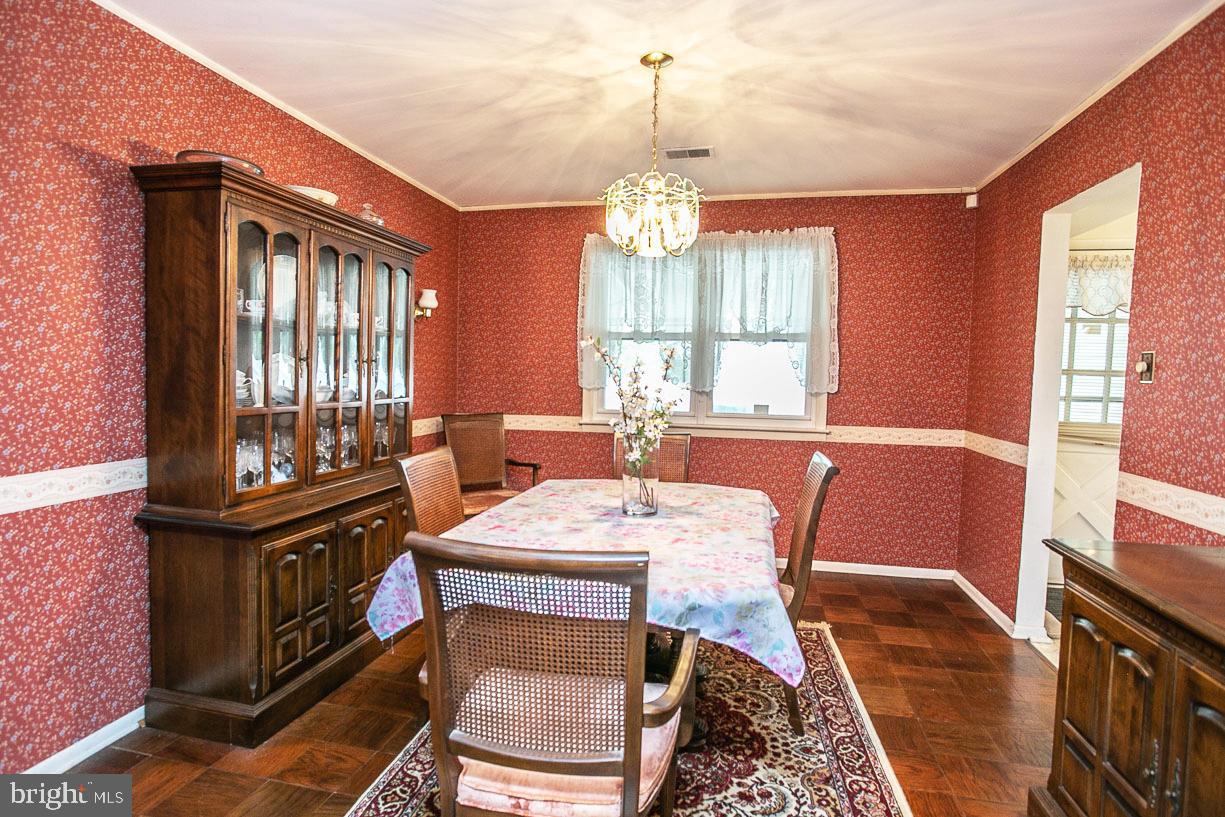 3119 Taft Road Norristown, PA 19403 - Photo 12 of 38 Formal DR