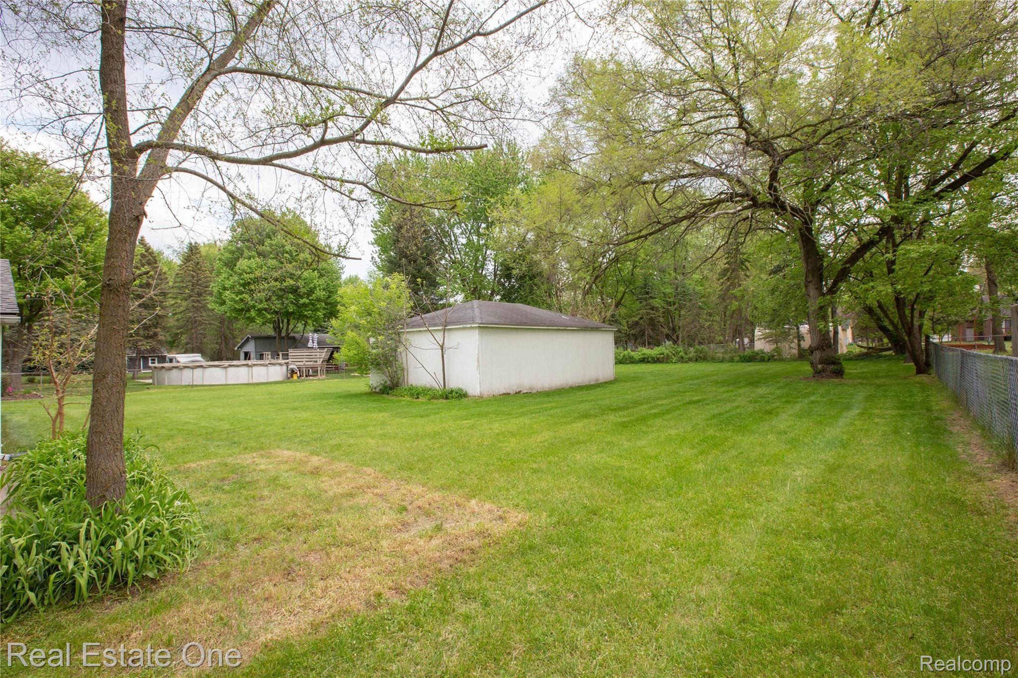 8680 Millis Road Utica, MI 48317 - Photo 7 of 43 0S4A5494.jpg
