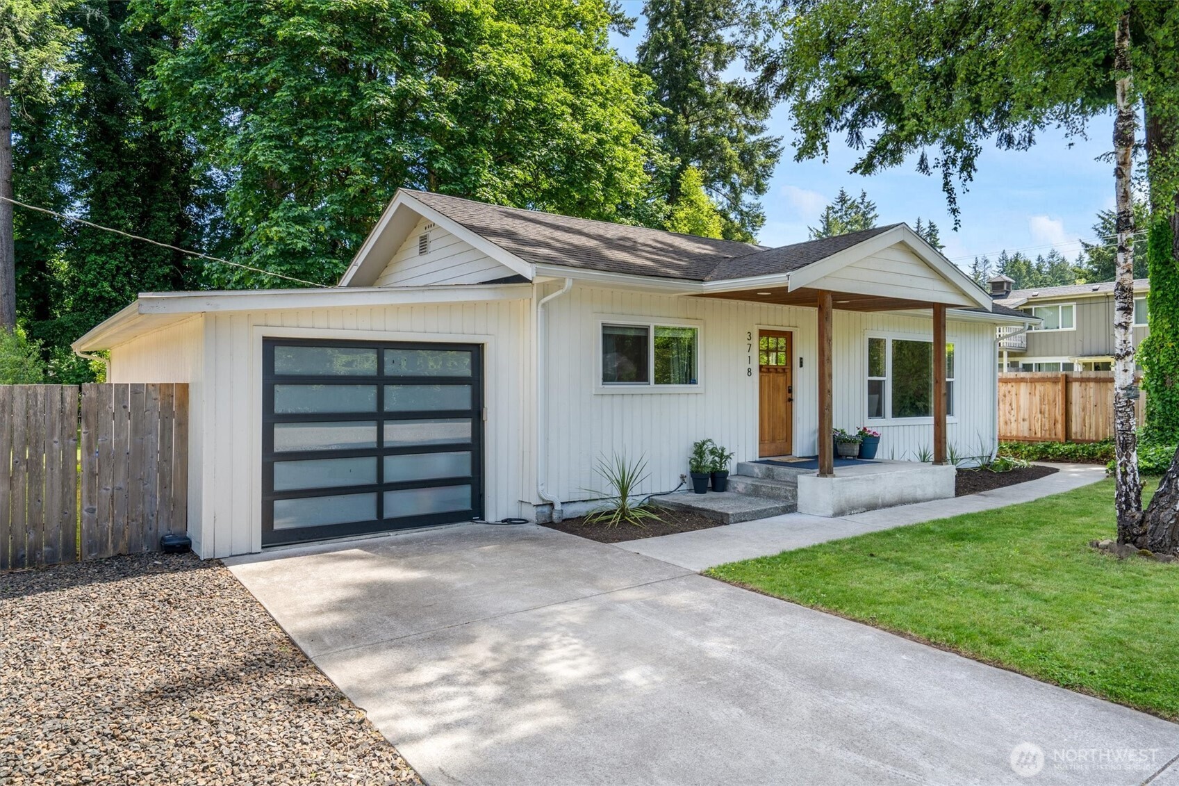 3718 Dyes Inlet Road Northwest Bremerton, WA 98312 - Photo 3 of 31 Gallery Image 3