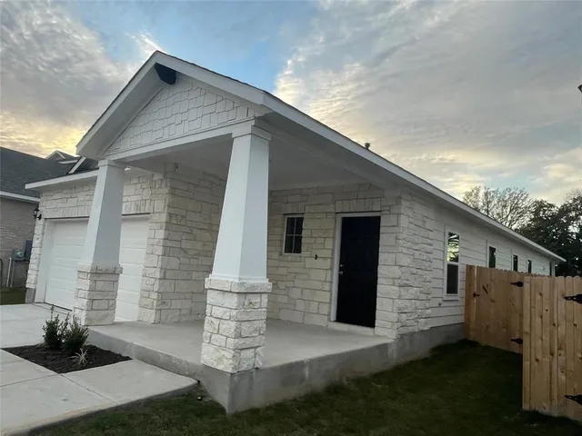 $1,895 | 66 Bent Trl Lane, Georgetown, TX 78628