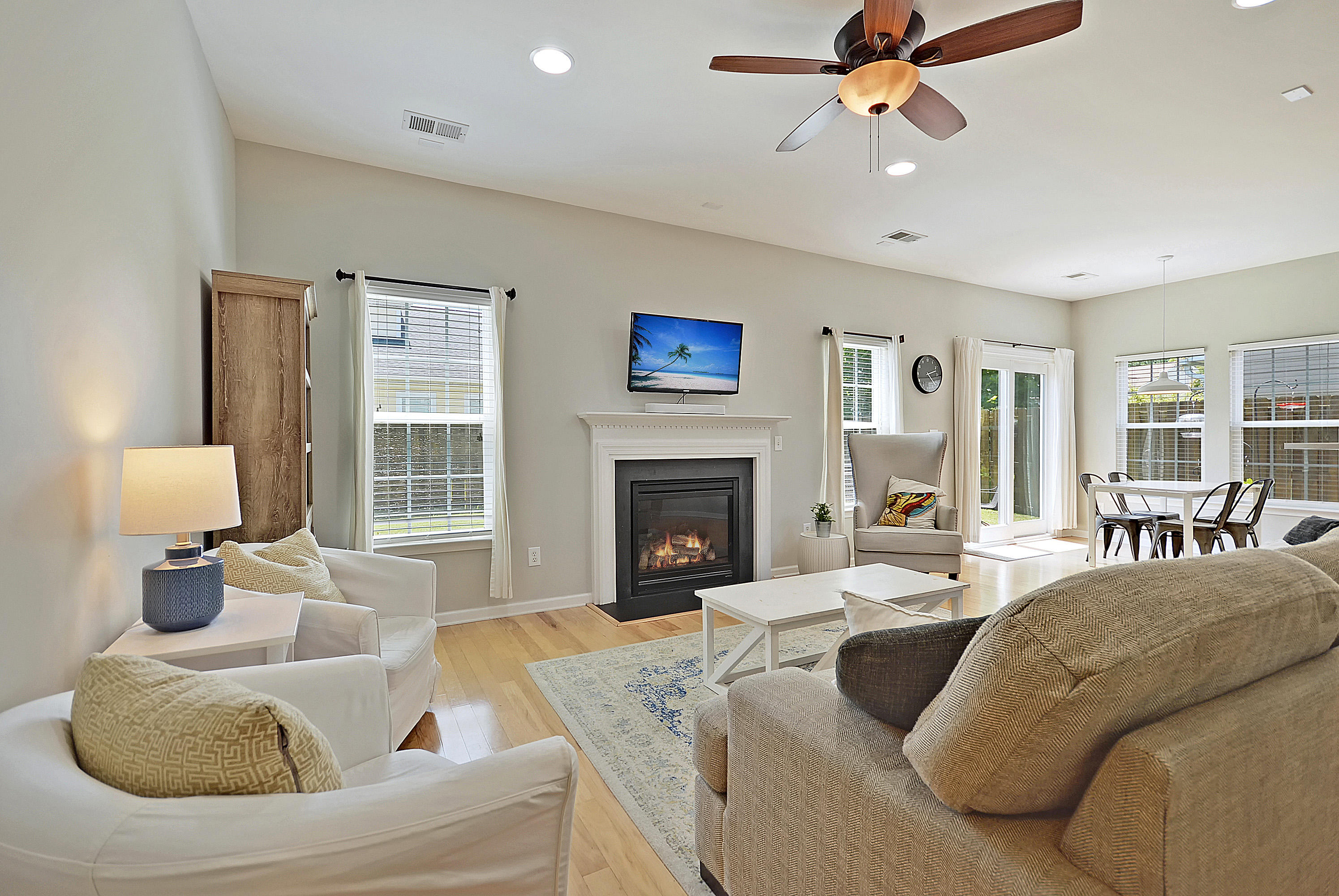 105 Tea Farm Way Wando, SC 29492 - Photo 2 of 35 Living Room