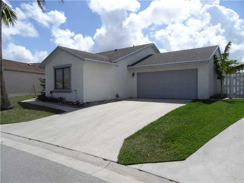 21613 Yellowstone Park Drive Boca Raton, FL 33428 - Photo 1 of 35 Exterior Front