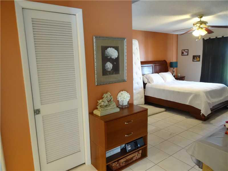 21613 Yellowstone Park Drive Boca Raton, FL 33428 - Photo 14 of 35 Bedroom Master
