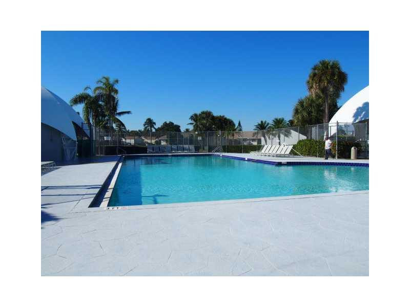 21613 Yellowstone Park Drive Boca Raton, FL 33428 - Photo 27 of 35 Pool
