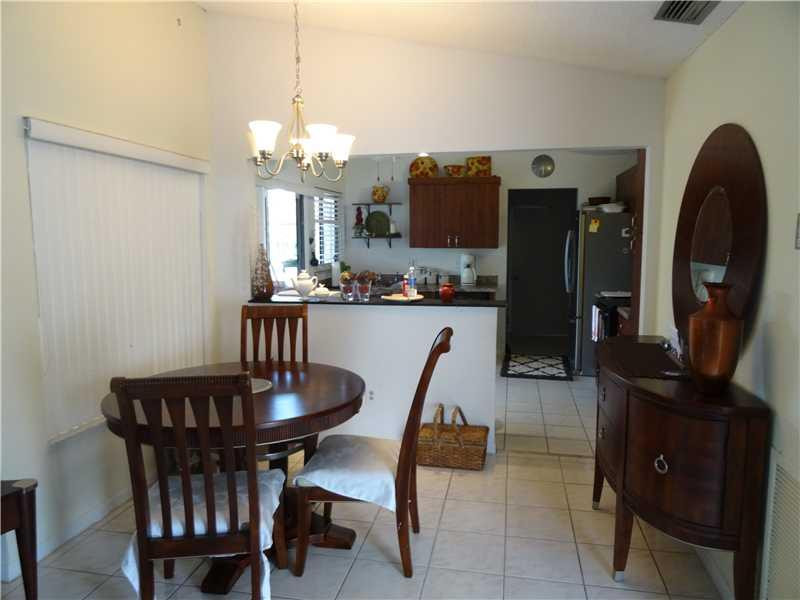 21613 Yellowstone Park Drive Boca Raton, FL 33428 - Photo 8 of 35 Dining Room