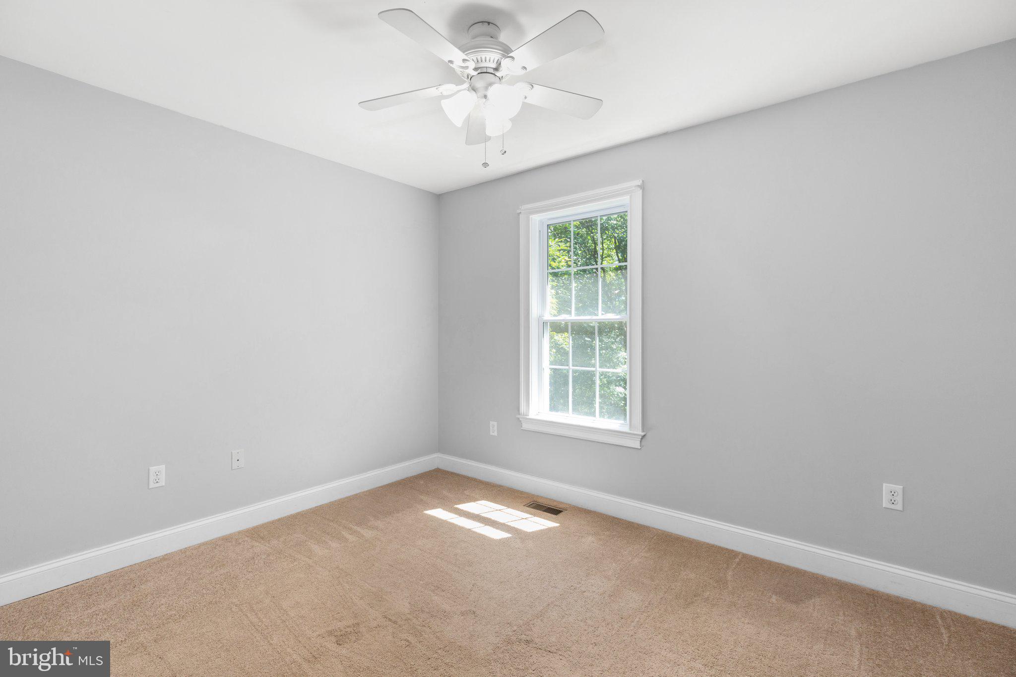 977 Fredericks Hall Road Bumpass, VA 23024 - Photo 24 of 38 Third bedroom