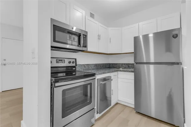 $2,000 | 605 Euclid Avenue, Unit 102, Miami Beach, FL 33139