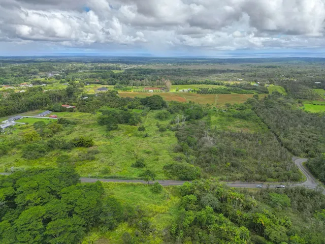 a view of a lake from a yard