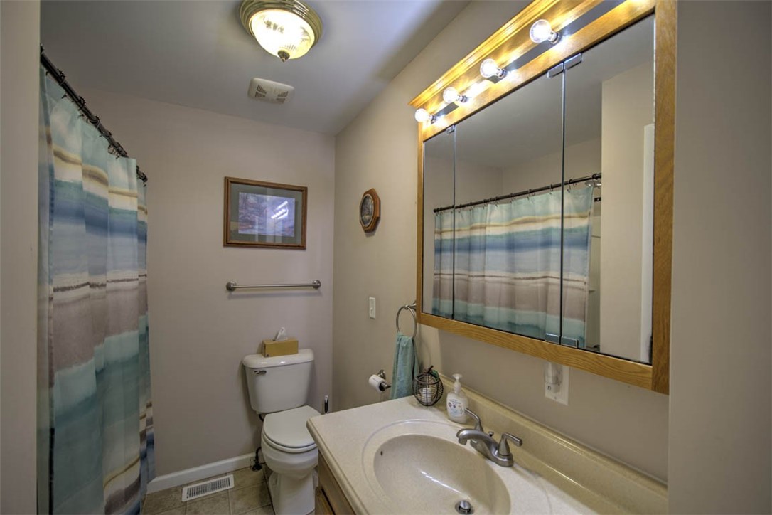 43 Medial Drive Decatur, IL 62521 - Photo 16 of 26 Gallery Image 16