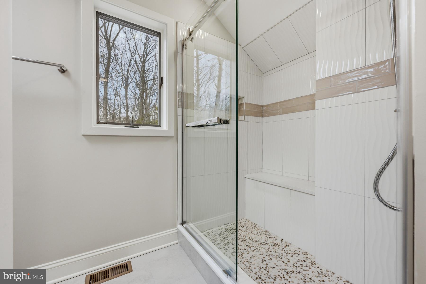 1717 Porters Hill Road Annapolis, MD 21401 - Photo 21 of 27 a bathroom with a shower