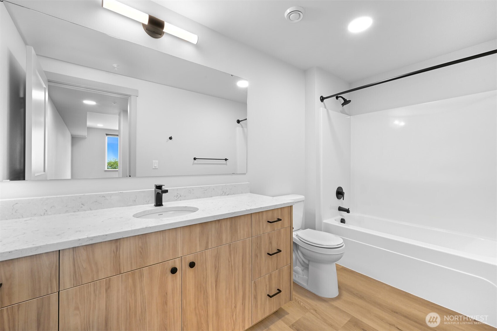 820 North State Street, Unit 412 Bellingham, WA 98225 - Photo 13 of 30