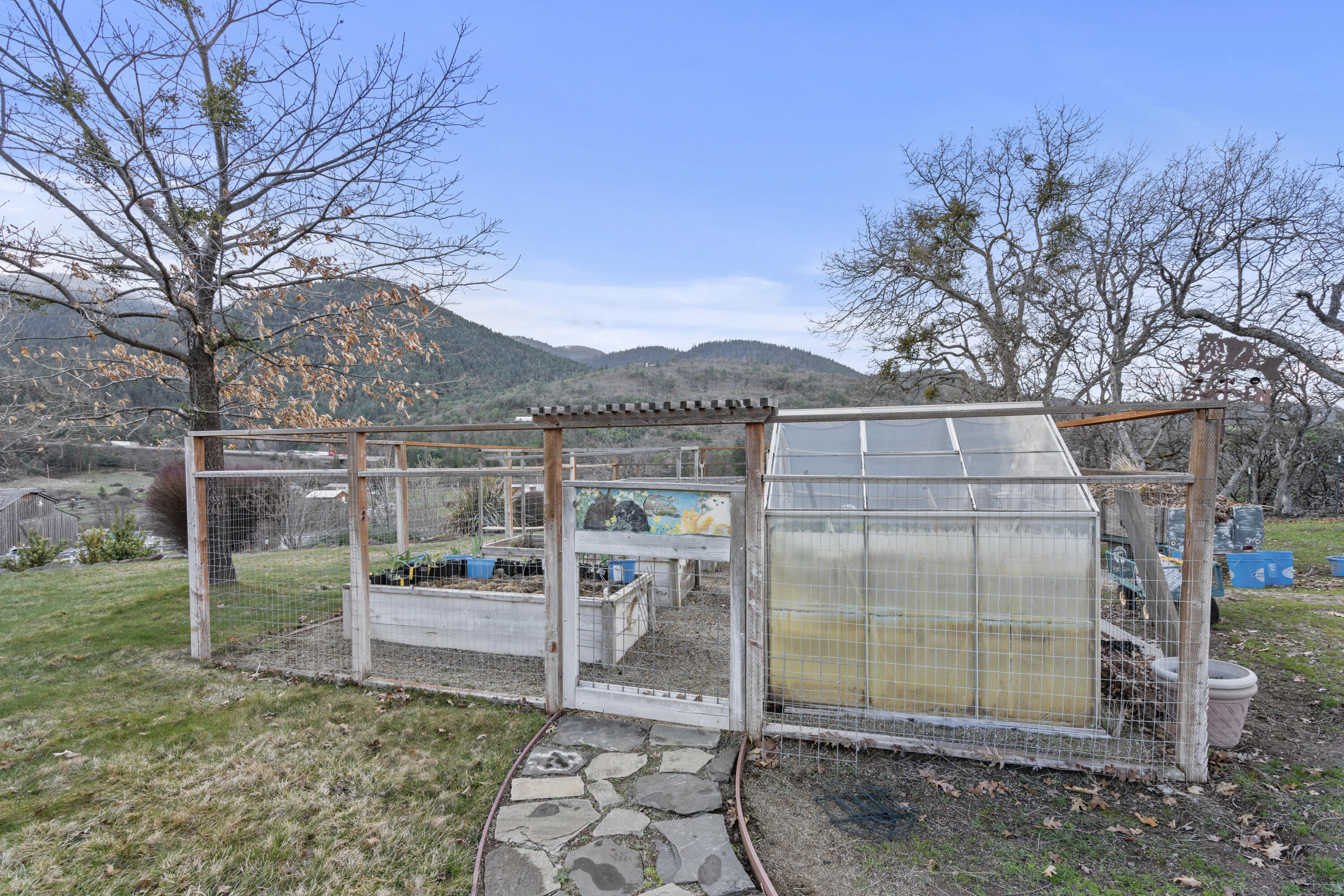 1275 Neil Creek Road Ashland, OR 97520 - Photo 47 of 52 1275 Neil Creek Road - 35