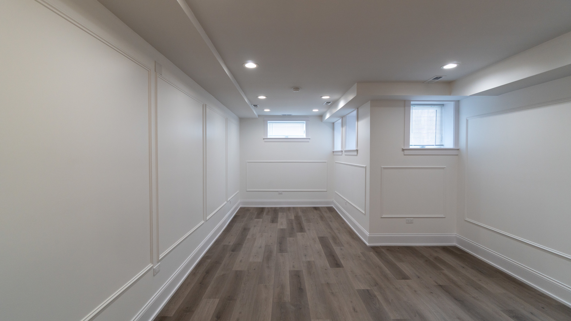 4745 North Beacon Street, Unit GS Chicago, IL 60640 - Photo 19 of 43 a view of empty room with wooden floor